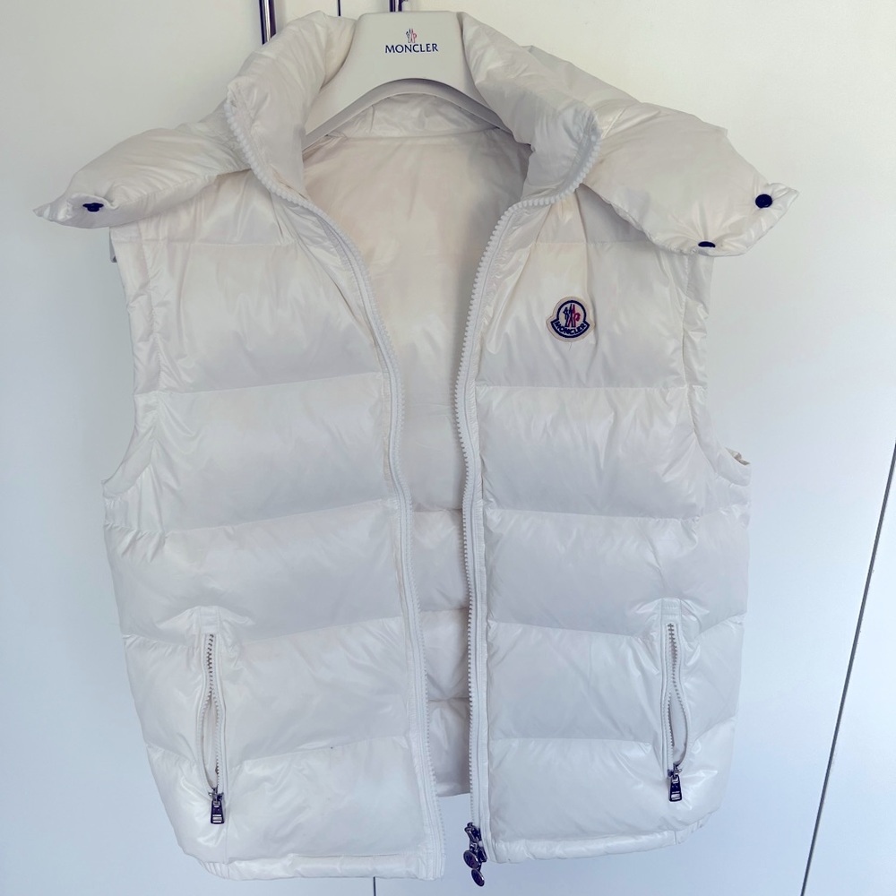 “Moncler” vest Size 3 - Large